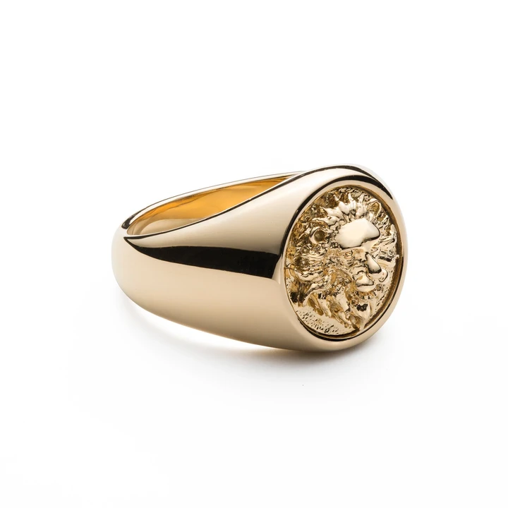 Lion Ring in Gold